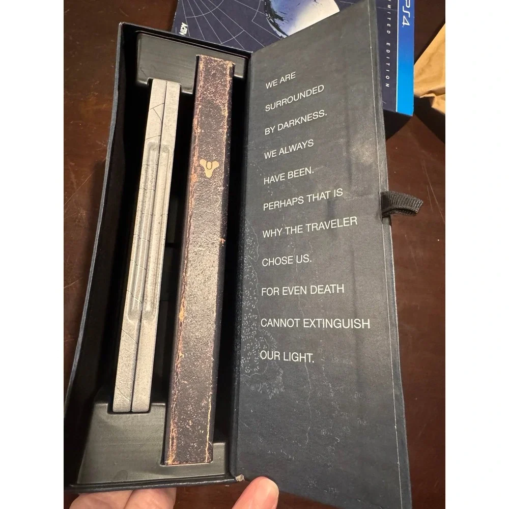 Destiny -- Limited Edition (Sony PlayStation 4, 2014)